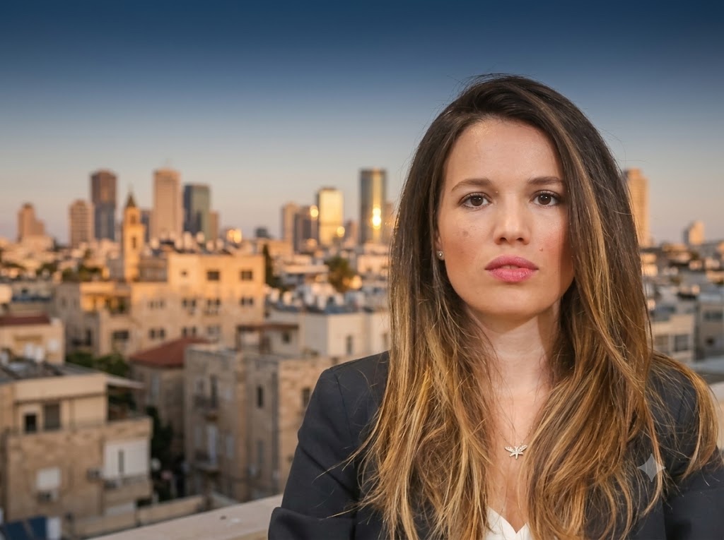 עו"ד נורית ליפשיץ אופק